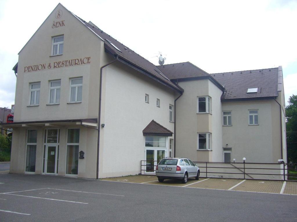Penzion Šenk Pardubice Exterior foto